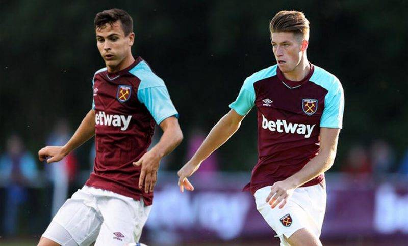 背后也离不 背后也离不